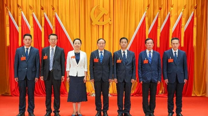 5月27日下午，中国共产党<a href='http://7415662.dongyvietnam.net'>正规电子游艺网址</a>第一次代表大会胜利闭幕。大会选举产生了中国共产党<a href='http://7415662.dongyvietnam.net'>正规电子游艺网址</a>第一届“两委”委员。大会以无记名投票方式差额选举产生了<a href='http://7415662.dongyvietnam.net'>正规电子游艺网址</a>第一届党委委